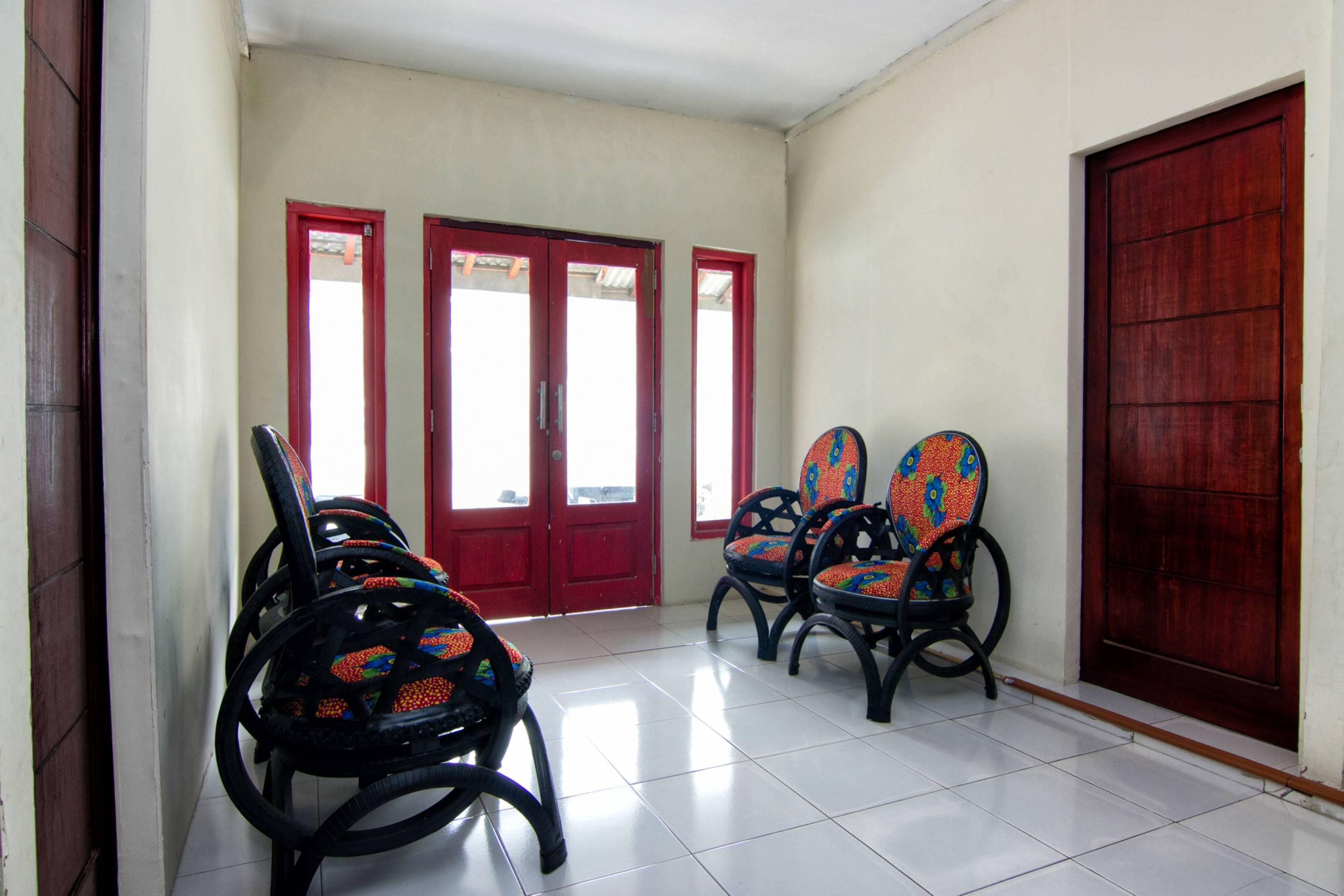 Griya Annisa Hotel Tegal  Exterior photo