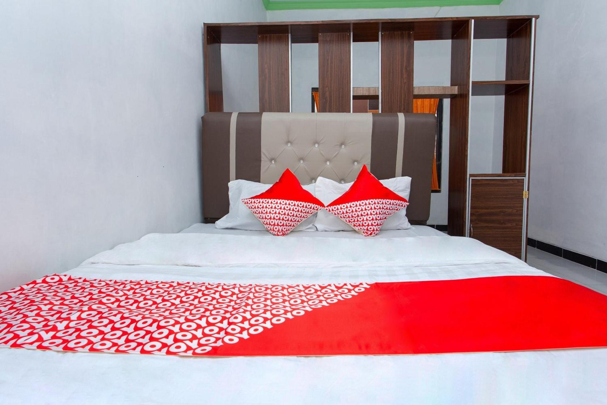 Griya Annisa Hotel Tegal  Exterior photo